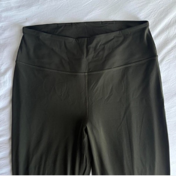 Lululemon Groove Flare - Picture 2 of 4